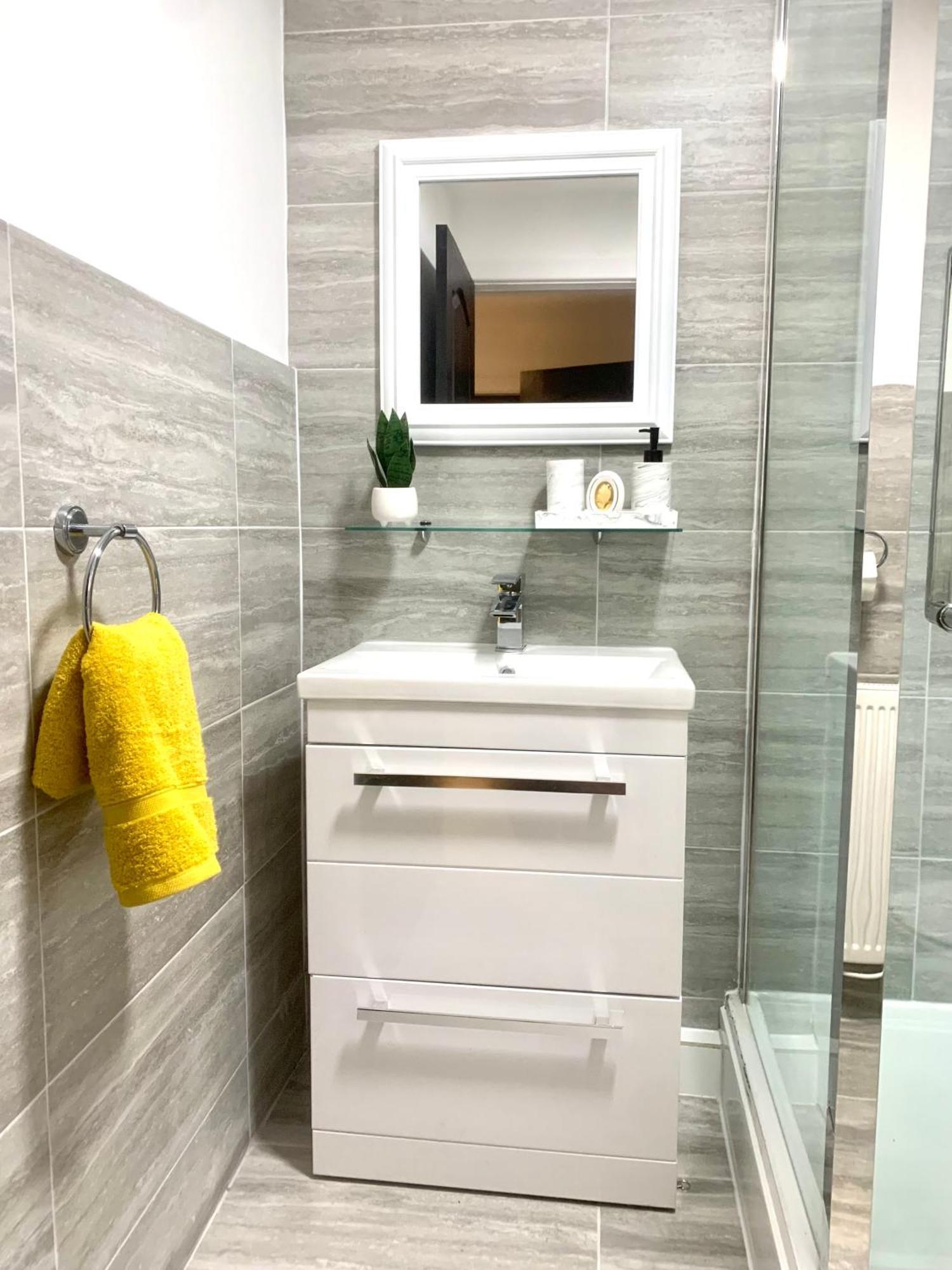 Large Modern 3 Bedroom City Centre Apartment ,Free Parking Liverpool Exterior foto